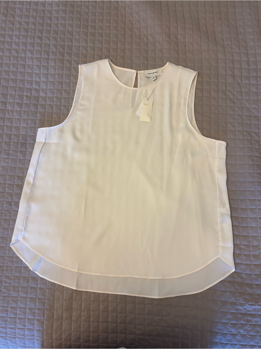 New Banana Republic Sleeveless Cream/White Layered Chiffon Tank